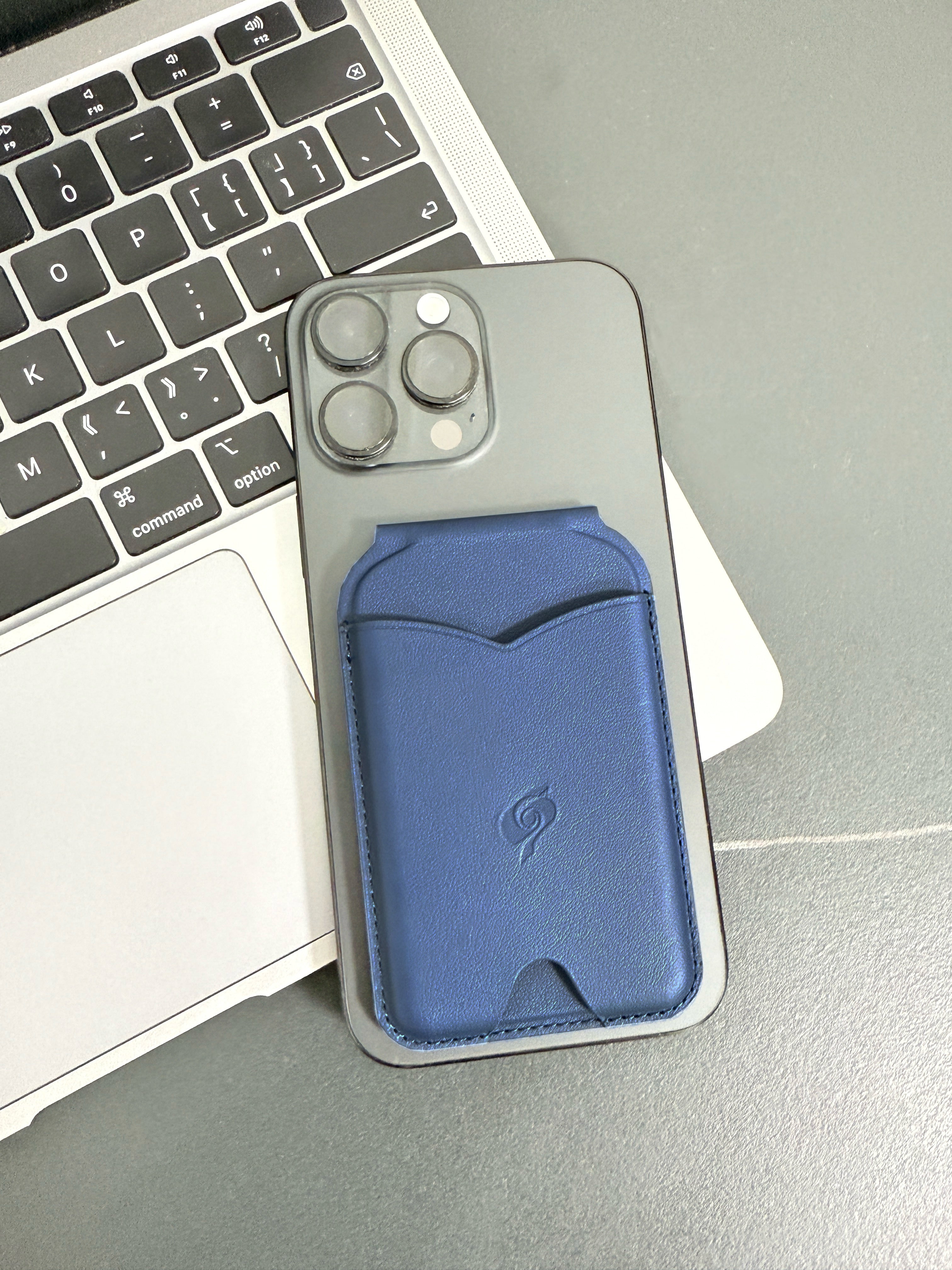 MONTARO- Bi-Fold Magsafe Card Wallet Stand with Mirror